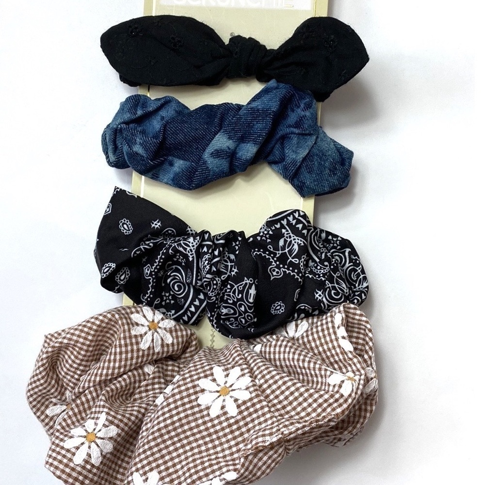 Nordstrom set of 4 assorted size scrunchies NWT